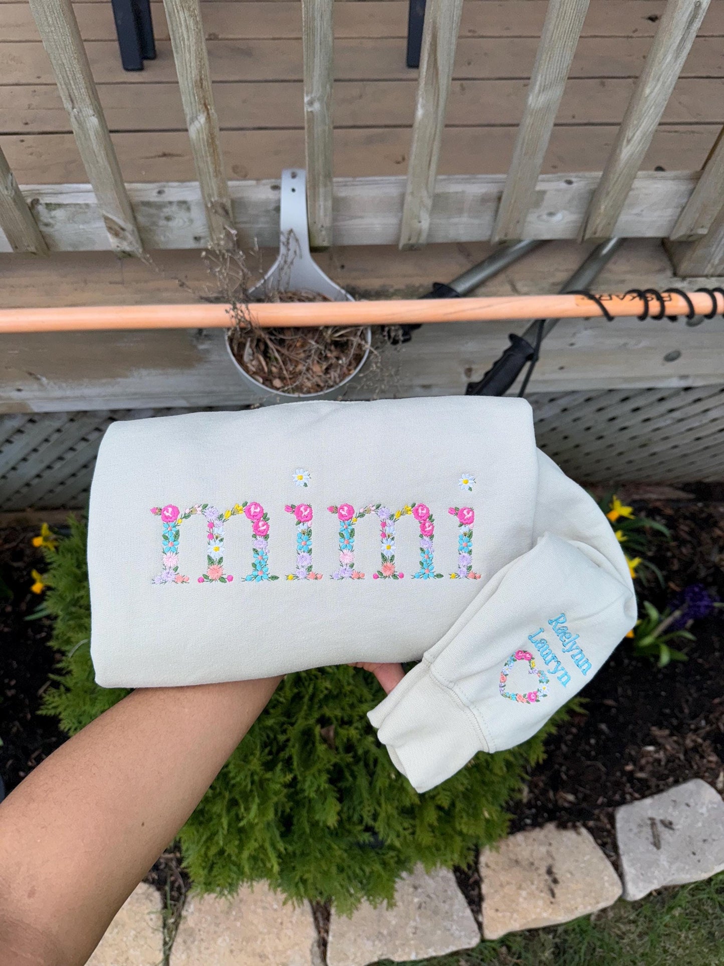 Floral Mimi Embroidered Sweatshirt | Custom Grandma Crewneck with Sleeve Name | Personalized Mimi Gift