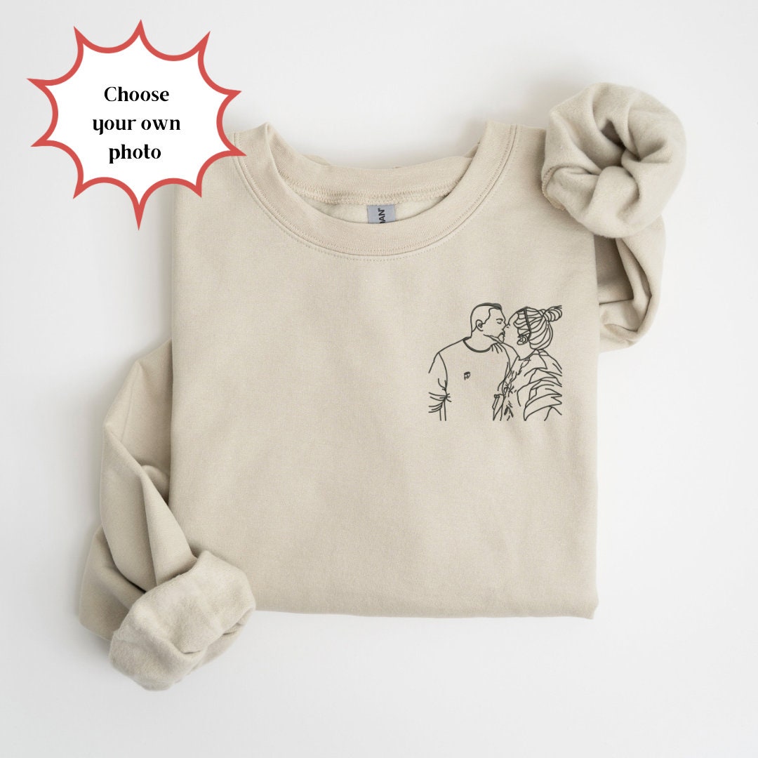 Custom Outline Embroidery Sweatshirt – Personalized Photo Line Art Crewneck