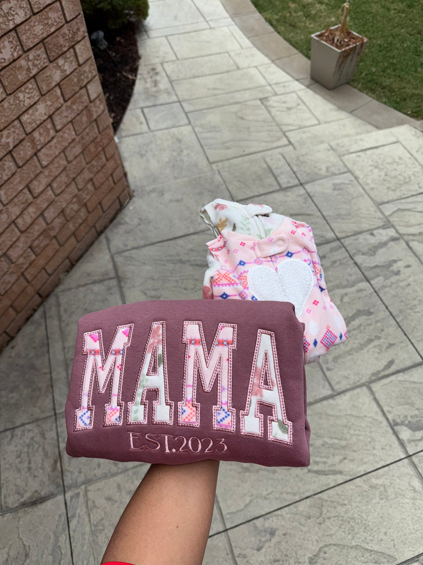 Custom Mama Portrait Sweatshirt With Dotted lines – Personalized Embroidered Gift from Baby Onesie