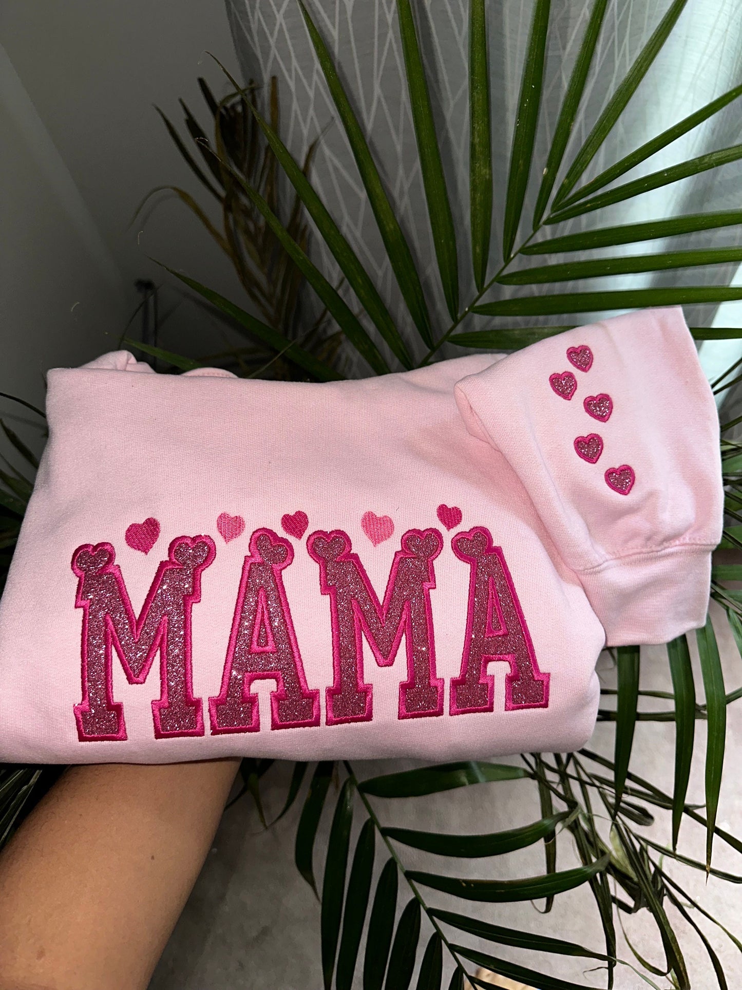 Custom Glitter MAMA Sweatshirt & Hoodie – Personalized Heart Embroidered Crewneck