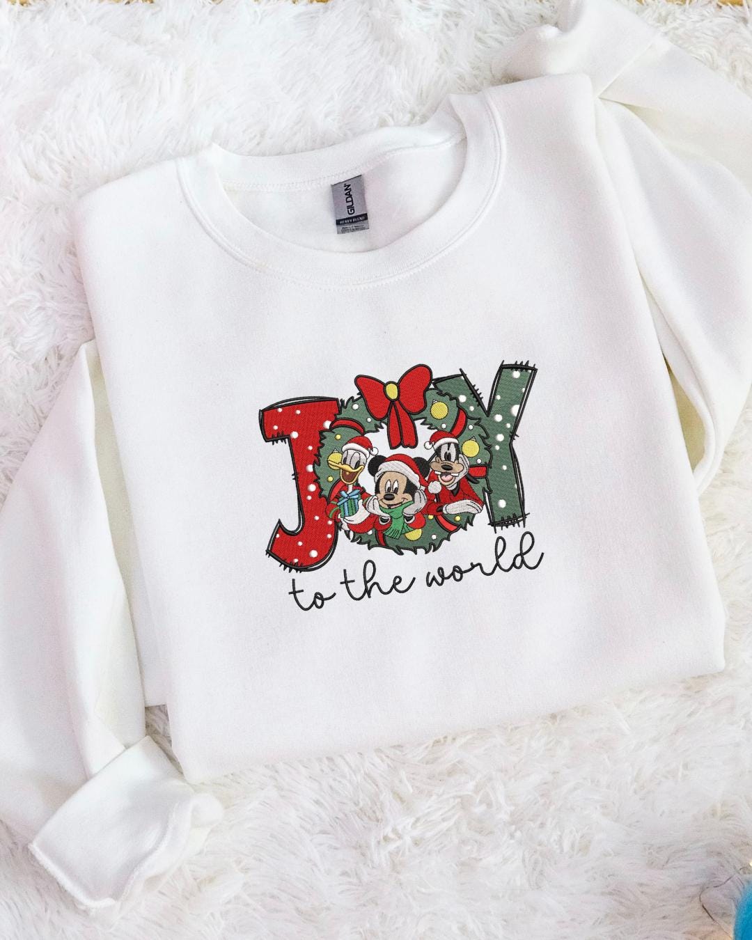 Joy to the World Embroidered Crewneck & Hoodie – Festive Holiday Wreath Design
